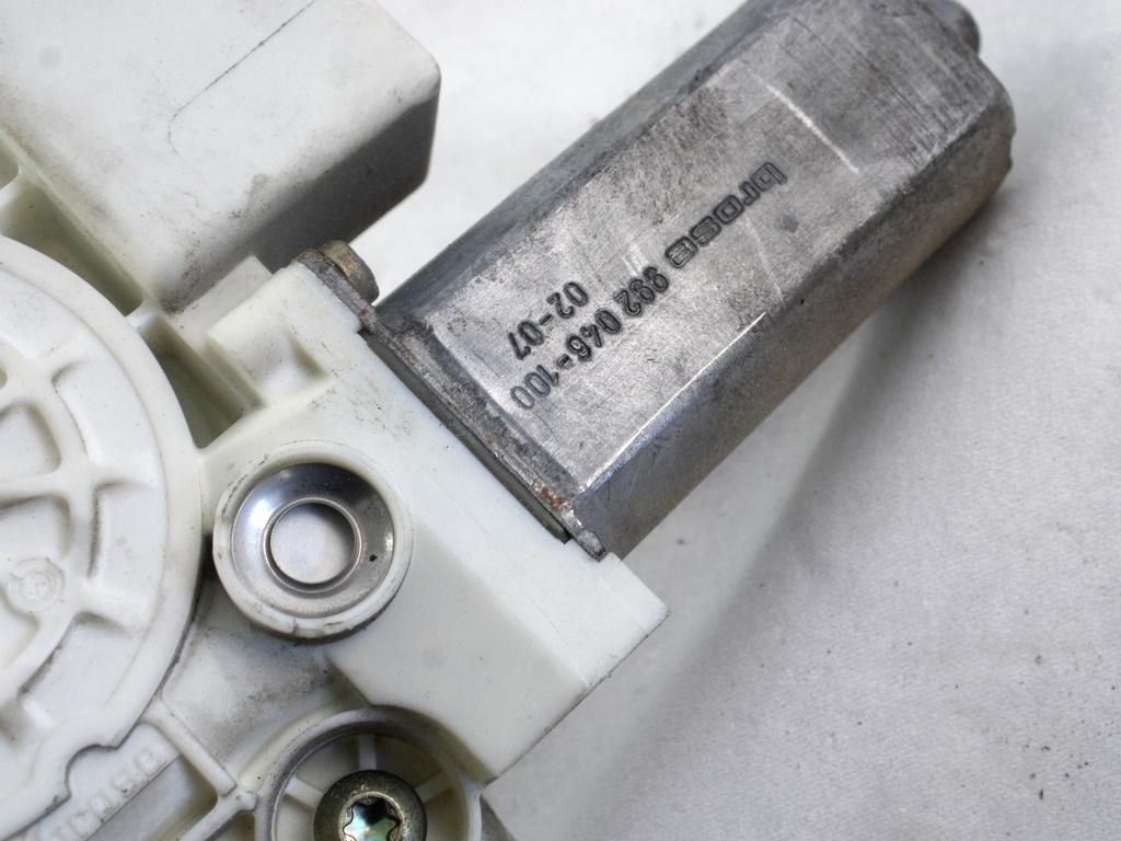 MEHANIZEM DVIGA SPREDNJIH STEKEL  OEM N. 18734 SISTEMA ALZACRISTALLO PORTA ANTERIORE ELETTR ORIGINAL REZERVNI DEL TOYOTA COROLLA E12 (2000 - 2006) DIESEL LETNIK 2005