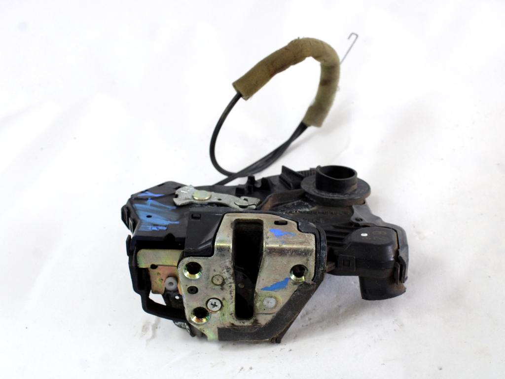 CENTRALNI ZAKLEP SPREDNJIH VRAT  OEM N. 6903002162 ORIGINAL REZERVNI DEL TOYOTA COROLLA E12 (2000 - 2006) DIESEL LETNIK 2005