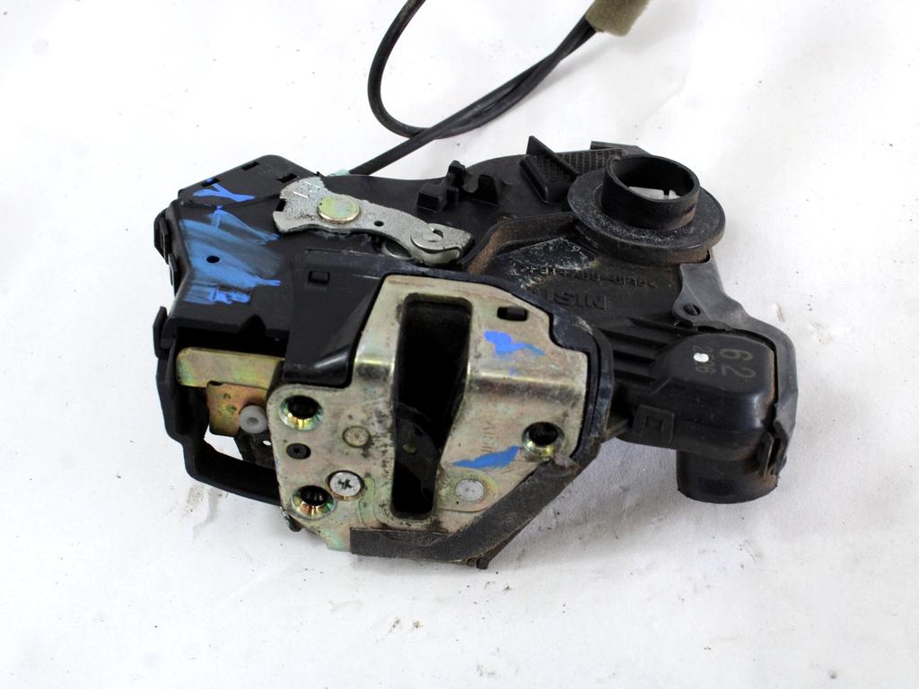 CENTRALNI ZAKLEP SPREDNJIH VRAT  OEM N. 6903002162 ORIGINAL REZERVNI DEL TOYOTA COROLLA E12 (2000 - 2006) DIESEL LETNIK 2005