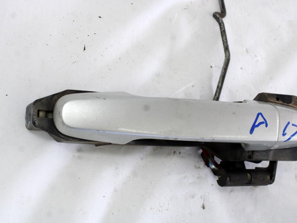 ZUNANJA KLJUKA SPREDNJA DESNA VRATA OEM N. 6921105903 ORIGINAL REZERVNI DEL TOYOTA COROLLA E12 (2000 - 2006) DIESEL LETNIK 2005