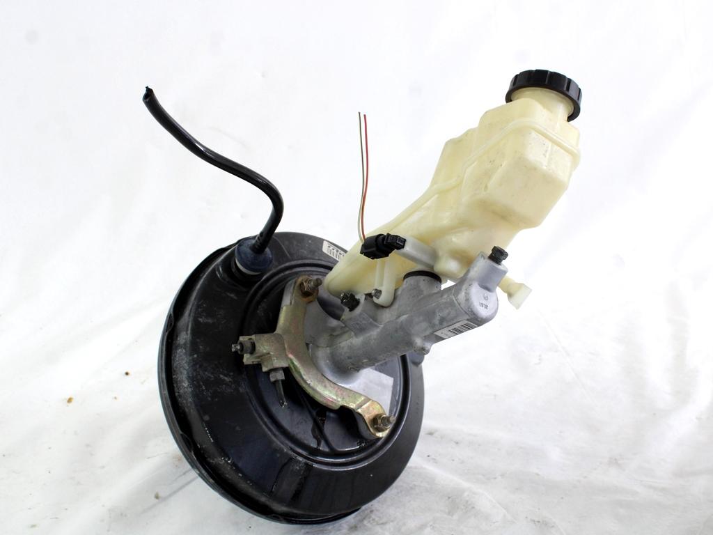 SERVO OJACEVALNIK ZAVOR S PUMPO OEM N. 4461009360 ORIGINAL REZERVNI DEL TOYOTA COROLLA E12 (2000 - 2006) DIESEL LETNIK 2005