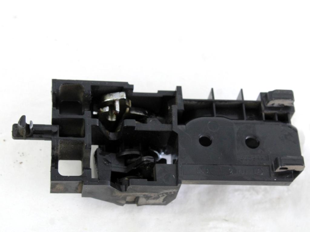 NOTRANJA KLJUKA  OEM N. 6920605040B0 ORIGINAL REZERVNI DEL TOYOTA COROLLA E12 (2000 - 2006) DIESEL LETNIK 2005