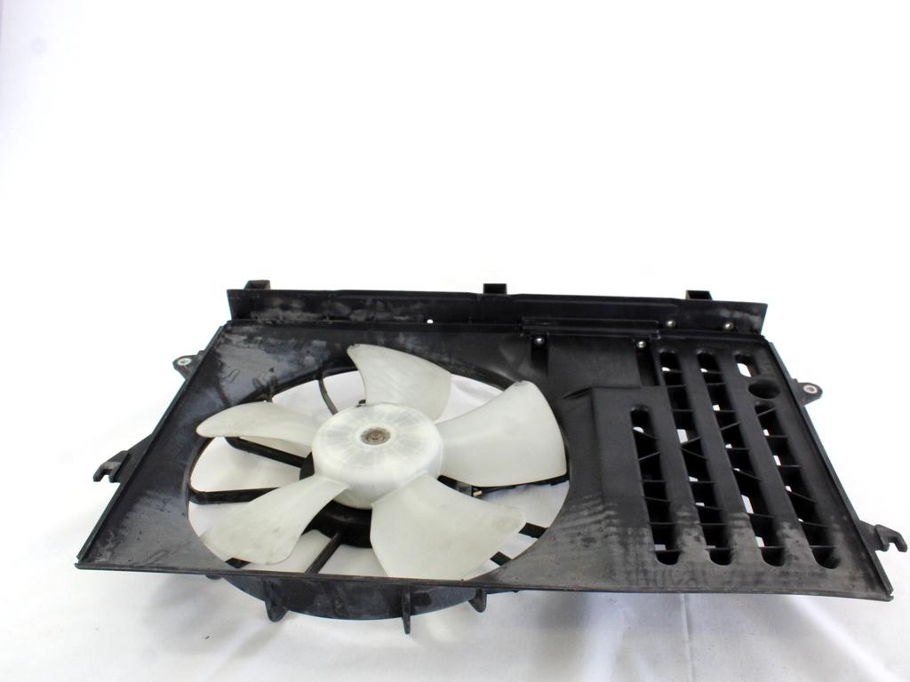 VENTILATOR HLADILNIKA OEM N. 163600N030 ORIGINAL REZERVNI DEL TOYOTA COROLLA E12 (2000 - 2006) DIESEL LETNIK 2005