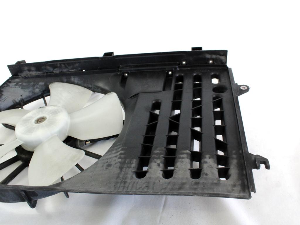 VENTILATOR HLADILNIKA OEM N. 163600N030 ORIGINAL REZERVNI DEL TOYOTA COROLLA E12 (2000 - 2006) DIESEL LETNIK 2005