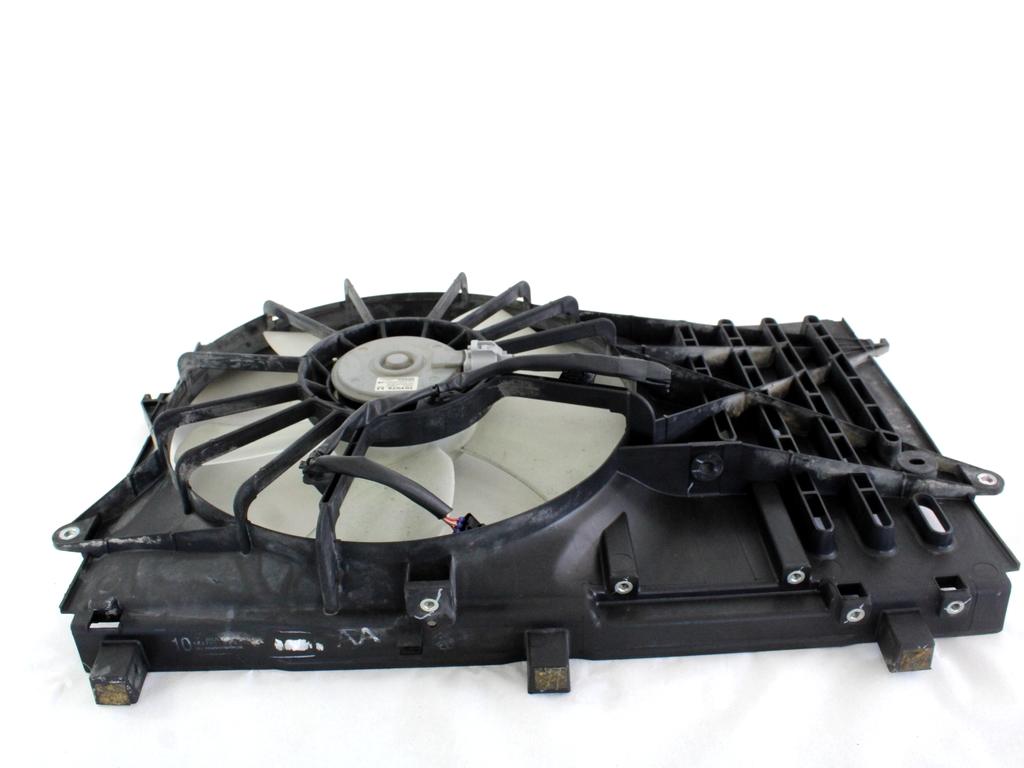 VENTILATOR HLADILNIKA OEM N. 163600N030 ORIGINAL REZERVNI DEL TOYOTA COROLLA E12 (2000 - 2006) DIESEL LETNIK 2005