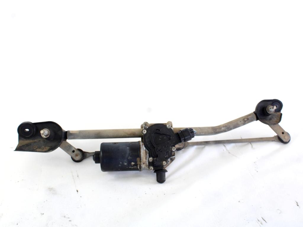 MOTORCEK PREDNJIH BRISALCEV OEM N. 8511002100 ORIGINAL REZERVNI DEL TOYOTA COROLLA E12 (2000 - 2006) DIESEL LETNIK 2005