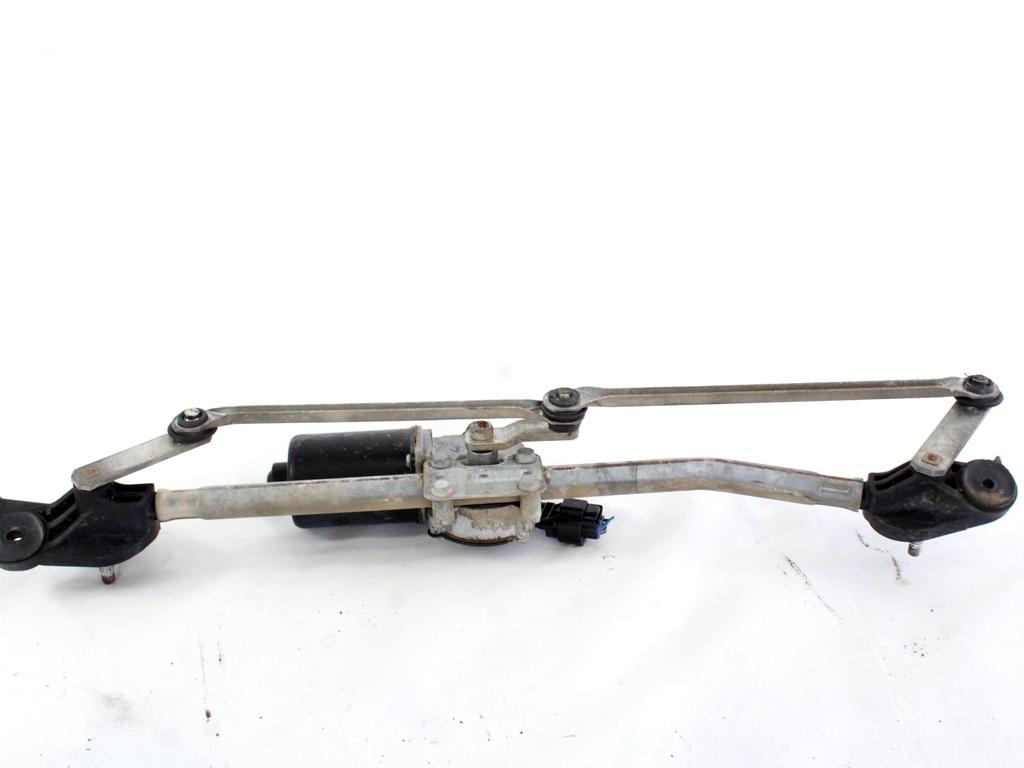 MOTORCEK PREDNJIH BRISALCEV OEM N. 8511002100 ORIGINAL REZERVNI DEL TOYOTA COROLLA E12 (2000 - 2006) DIESEL LETNIK 2005