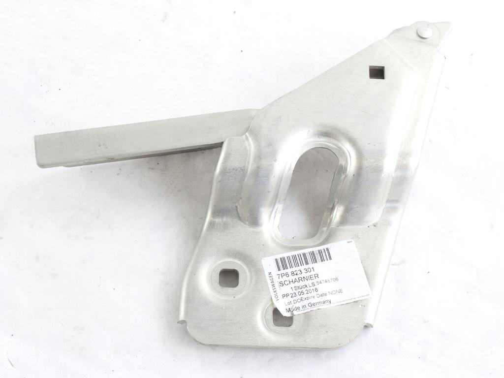 PANTI POKROVA MOTORJA OEM N. 7P6823301 ORIGINAL REZERVNI DEL VOLKSWAGEN TOUAREG 7P5 7P6 MK2 (2010 - 2018)DIESEL LETNIK 2015