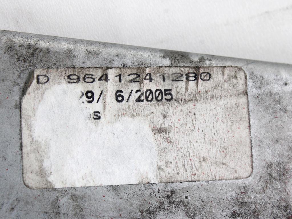 MEHANIZEM DVIGA SPREDNJIH STEKEL  OEM N. 17333 SISTEMA ALZACRISTALLO PORTA ANTERIORE ELETTR ORIGINAL REZERVNI DEL CITROEN C2 (2004 - 2009) DIESEL LETNIK 2004