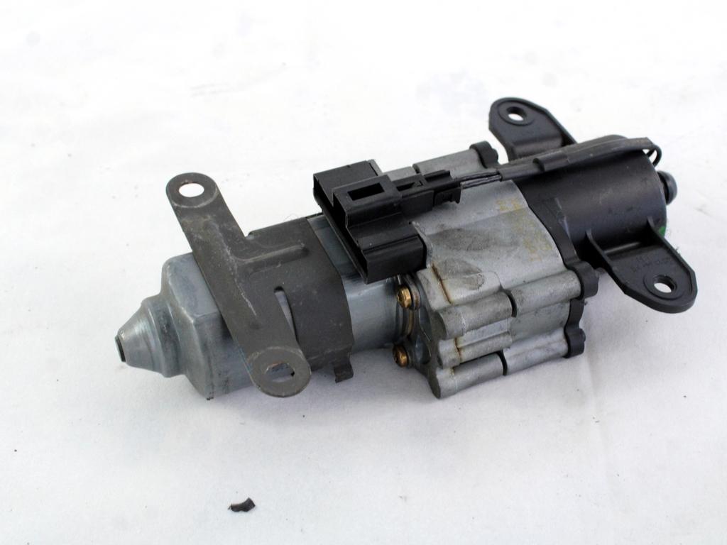 CENTRALNA KLJUCAVNICA ZADJIH LEVIH VRAT OEM N. 05166554AB ORIGINAL REZERVNI DEL CHRYSLER VOYAGER/GRAN VOYAGER RG RS MK4 (2001 - 2007) DIESEL LETNIK 2004