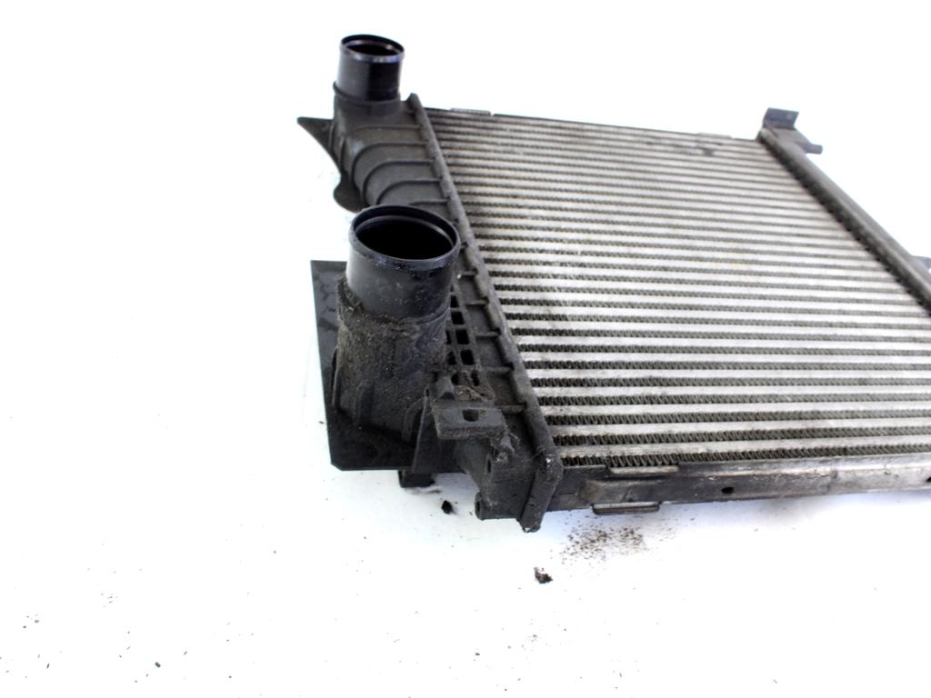 HLADILNIK INTERCOOLER OEM N. 878004U ORIGINAL REZERVNI DEL CHRYSLER VOYAGER/GRAN VOYAGER RG RS MK4 (2001 - 2007) DIESEL LETNIK 2004