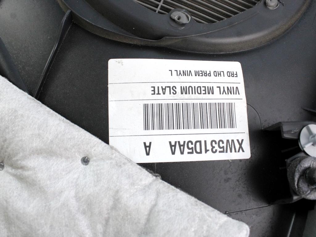 NOTRANJA OBLOGA SPREDNJIH VRAT OEM N. PNASTCSVOYAGMK4MV5P ORIGINAL REZERVNI DEL CHRYSLER VOYAGER/GRAN VOYAGER RG RS MK4 (2001 - 2007) DIESEL LETNIK 2004