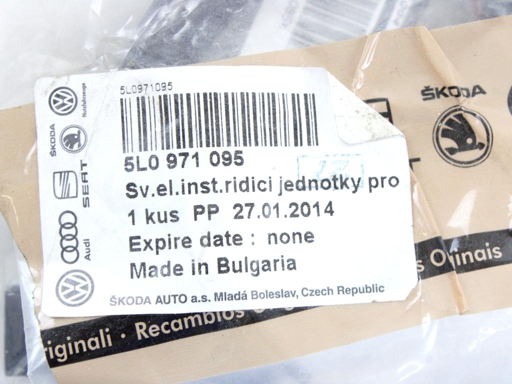 PARKIRNI SENZORJI OEM N. 5L0971095 ORIGINAL REZERVNI DEL SKODA YETI 5L (7/2009 - 10/2013)DIESEL LETNIK 2013