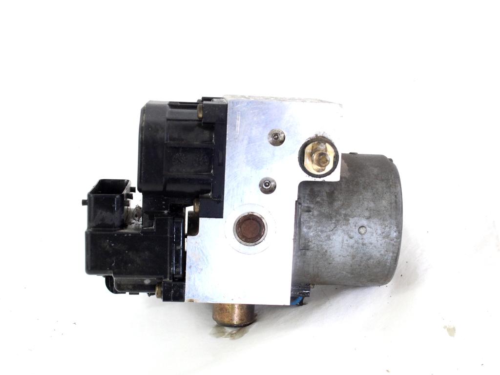 ABS AGREGAT S PUMPO OEM N. 90581417 ORIGINAL REZERVNI DEL OPEL ZAFIRA A T98 (1999 - 2005) DIESEL LETNIK 2002