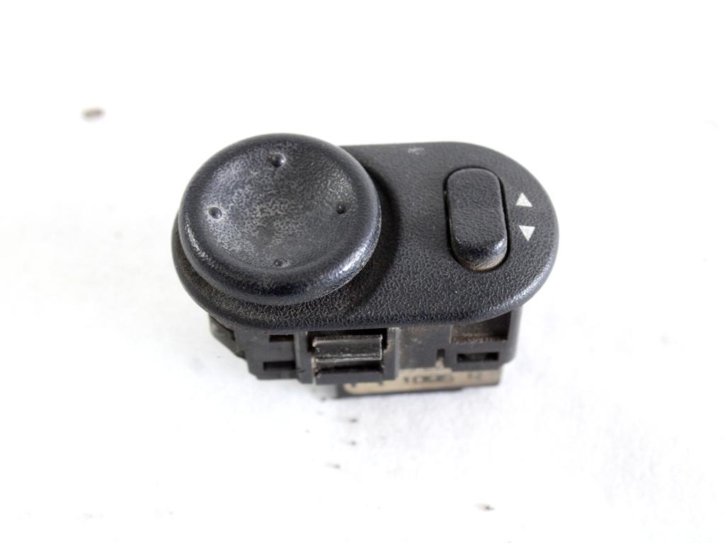 STIKALA ELEKTRICNIH OGLEDAL  OEM N. 9226861 ORIGINAL REZERVNI DEL OPEL ZAFIRA A T98 (1999 - 2005) DIESEL LETNIK 2002