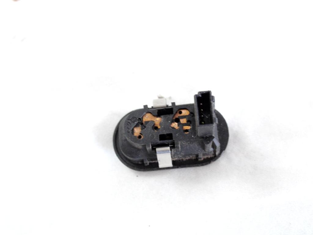 ZADNJE STIKALO OEM N. 90561388 ORIGINAL REZERVNI DEL OPEL ZAFIRA A T98 (1999 - 2005) DIESEL LETNIK 2002