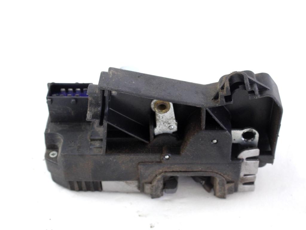 CENTRALNO ZAKLEPANJE PREDNIH LEVIH VRAT OEM N. 24444015 ORIGINAL REZERVNI DEL OPEL ZAFIRA A T98 (1999 - 2005) DIESEL LETNIK 2002