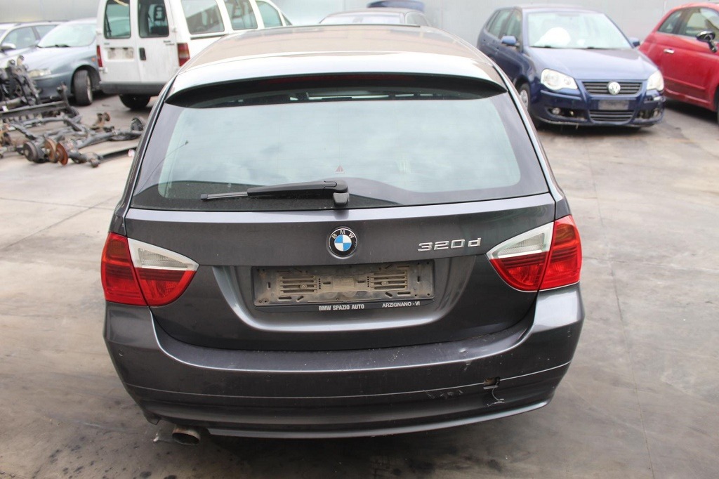 BMW SERIE 3 320D E91 2.0 D 120KW AUT 5P (2006) RICAMBI IN MAGAZZINO