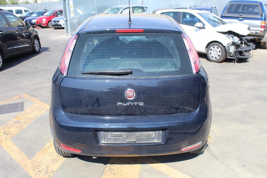 FIAT PUNTO 1.4 M 57KW 5M 5P (2014) RICAMBI IN MAGAZZINO