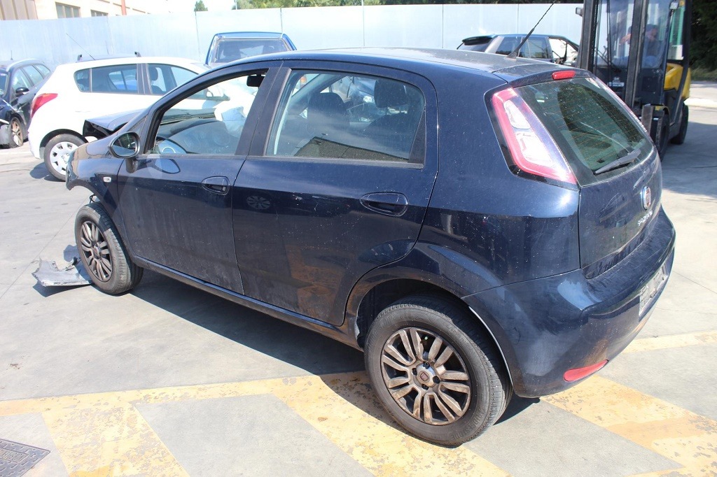 FIAT PUNTO 1.4 M 57KW 5M 5P (2014) RICAMBI IN MAGAZZINO