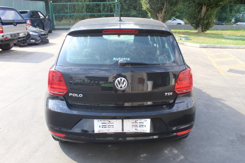 VOLKSWAGEN POLO 1.4 D 55KW 5M 5P (2015) RICAMBI IN MAGAZZINO