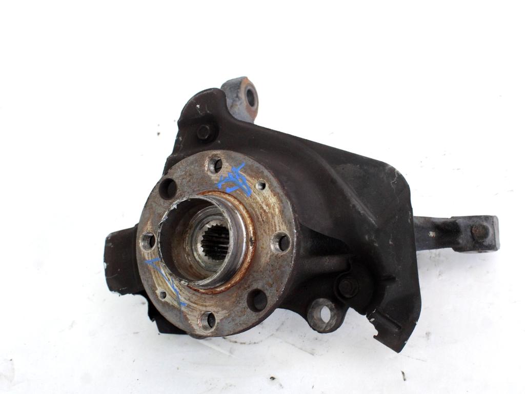 VRTLJIVI LEZAJ DESNO / PESTO KOLESA Z LEZAJEM SPREDAJ OEM N. 55703153 ORIGINAL REZERVNI DEL OPEL CORSA D R S07 (02/2011 - 2014) BENZINA/GPL LETNIK 2011