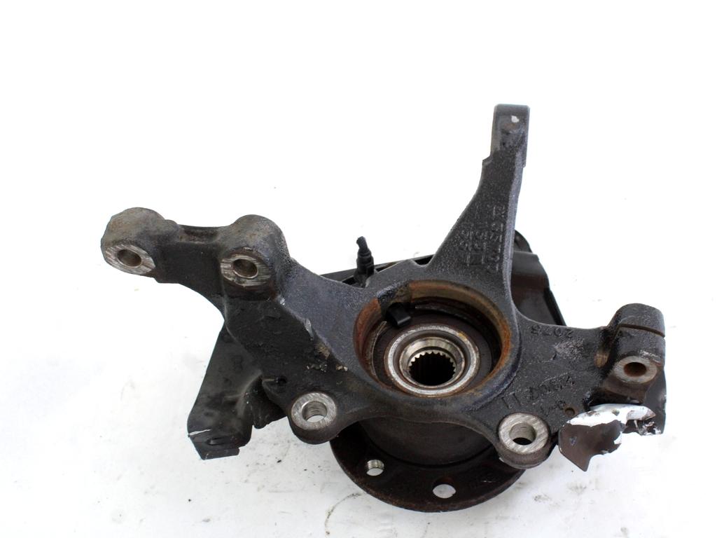 VRTLJIVI LEZAJ DESNO / PESTO KOLESA Z LEZAJEM SPREDAJ OEM N. 55703153 ORIGINAL REZERVNI DEL OPEL CORSA D R S07 (02/2011 - 2014) BENZINA/GPL LETNIK 2011