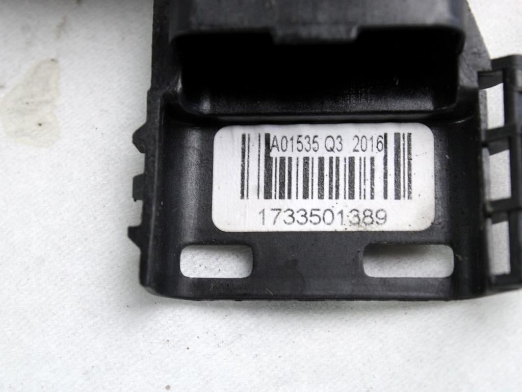 CENTRALNI ZAKLEP SPREDNJIH VRAT  OEM N. 9800624680 ORIGINAL REZERVNI DEL CITROEN C3 MK2 SC (2009 - 2016) BENZINA LETNIK 2016