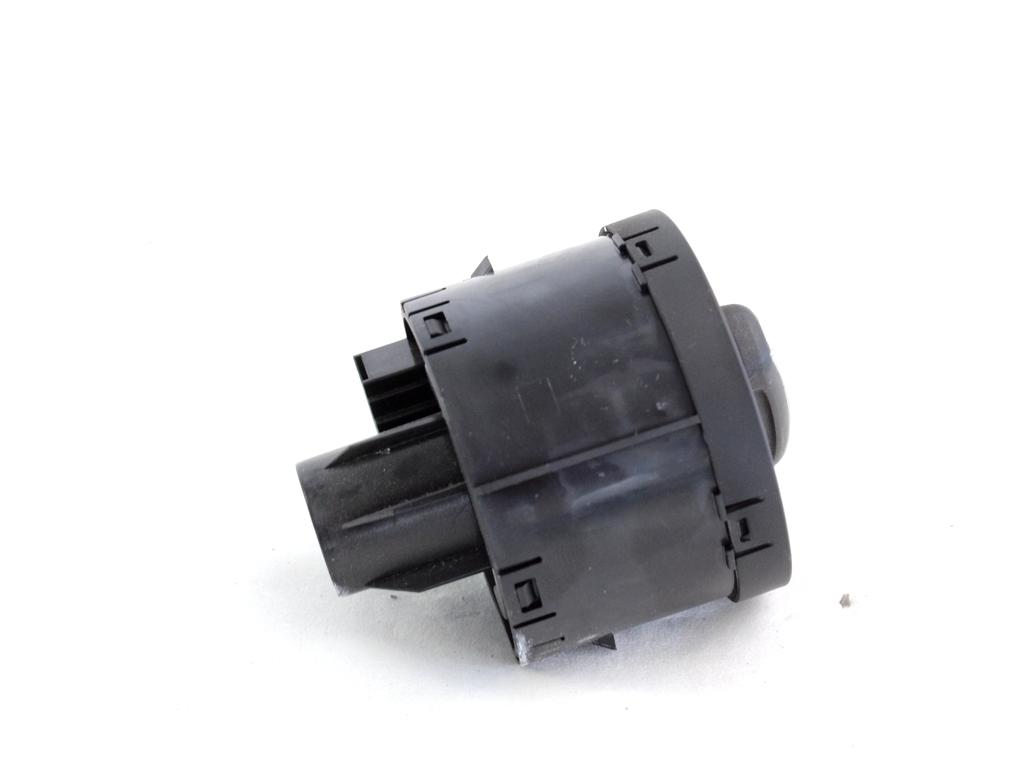 GLAVNO STIKALO LUCI OEM N. 5G0941431AF ORIGINAL REZERVNI DEL SEAT LEON 5F1 MK3 (2012- 2020)BENZINA LETNIK 2016