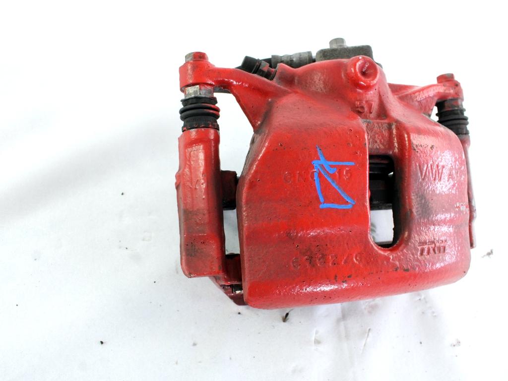 SPREDNJE DESNE ZAVORNE CELJUSTI  OEM N. 8V0615124D ORIGINAL REZERVNI DEL SEAT LEON 5F1 MK3 (2012- 2020)BENZINA LETNIK 2016