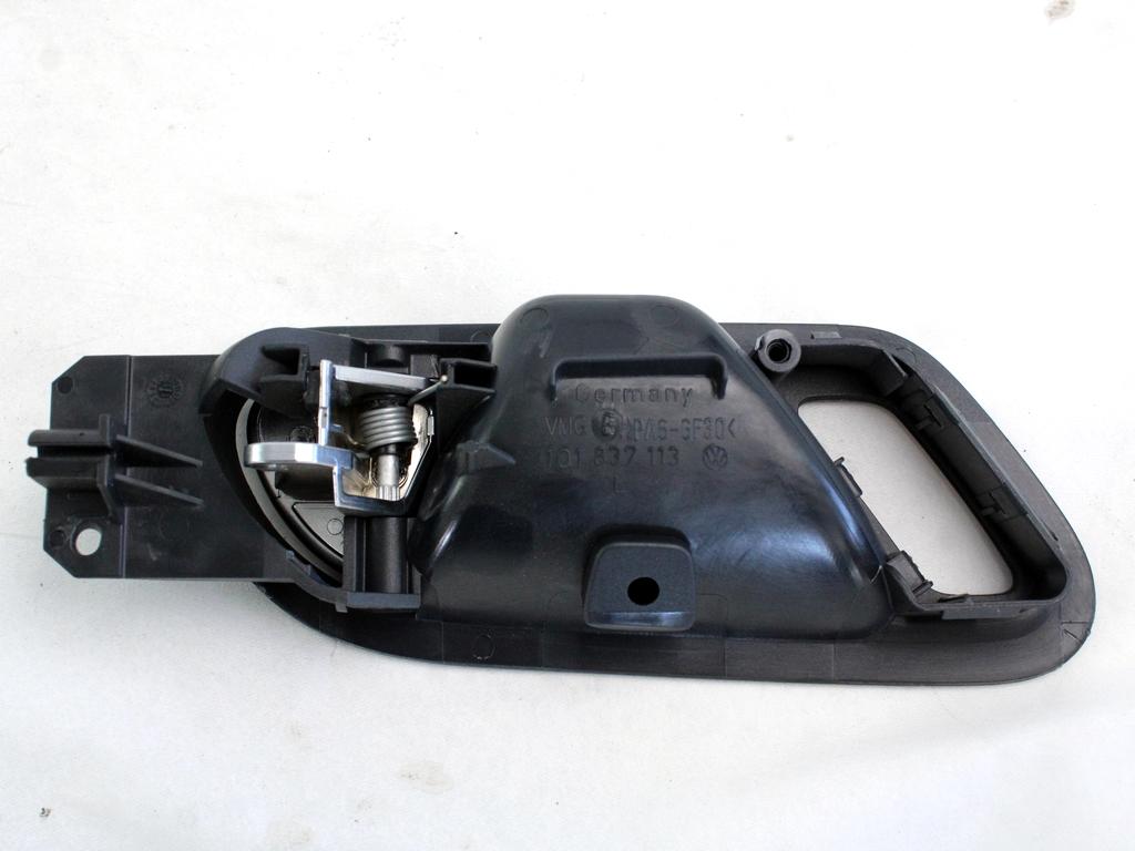 NOTRANJA KLJUKA  OEM N. 1Q1837113 ORIGINAL REZERVNI DEL VOLKSWAGEN SCIROCCO 137 138 MK3 (10/2008 - 06-2014)BENZINA LETNIK 2011