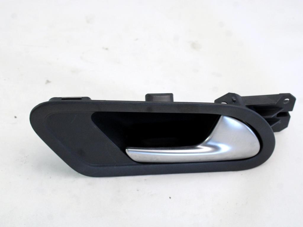 NOTRANJA KLJUKA  OEM N. 1Q1837114 ORIGINAL REZERVNI DEL VOLKSWAGEN SCIROCCO 137 138 MK3 (10/2008 - 06-2014)BENZINA LETNIK 2011