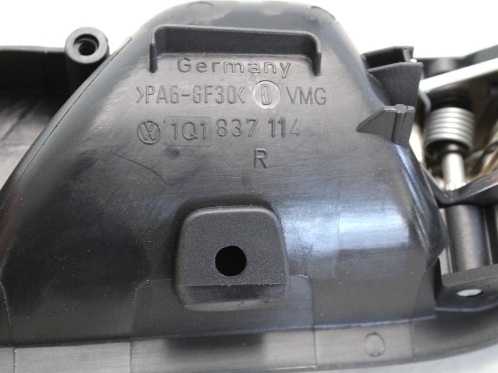 NOTRANJA KLJUKA  OEM N. 1Q1837114 ORIGINAL REZERVNI DEL VOLKSWAGEN SCIROCCO 137 138 MK3 (10/2008 - 06-2014)BENZINA LETNIK 2011