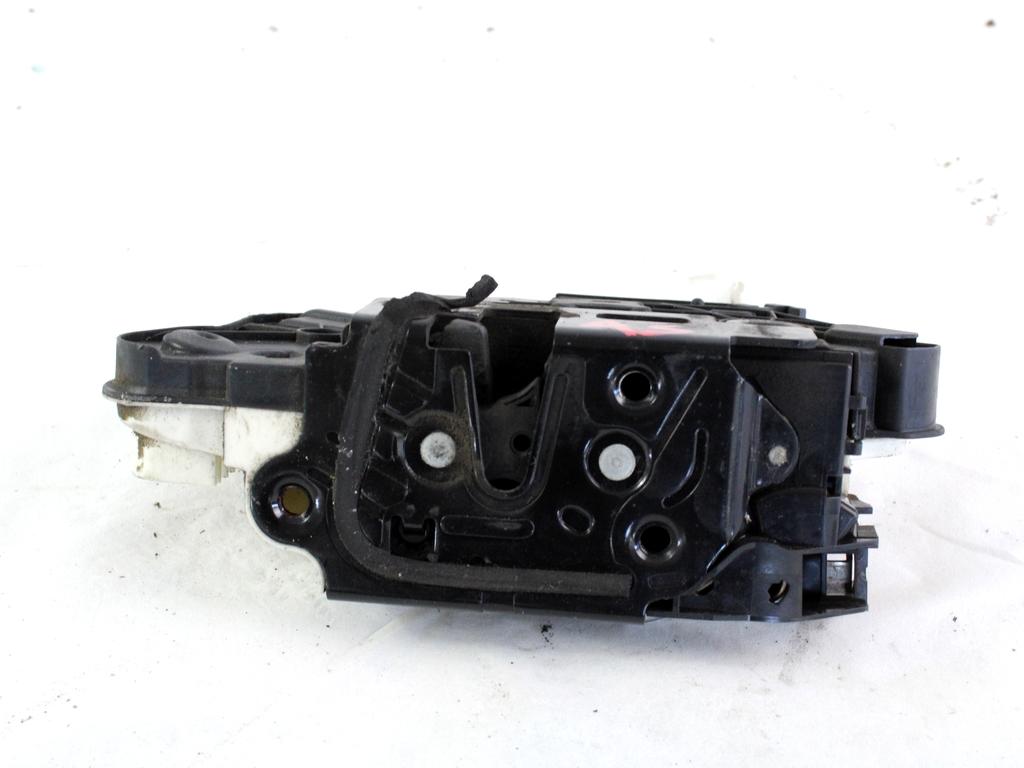 CENTRALNO ZAKLEPANJE PREDNIH LEVIH VRAT OEM N. 5N1837015C ORIGINAL REZERVNI DEL VOLKSWAGEN SCIROCCO 137 138 MK3 (10/2008 - 06-2014)BENZINA LETNIK 2011