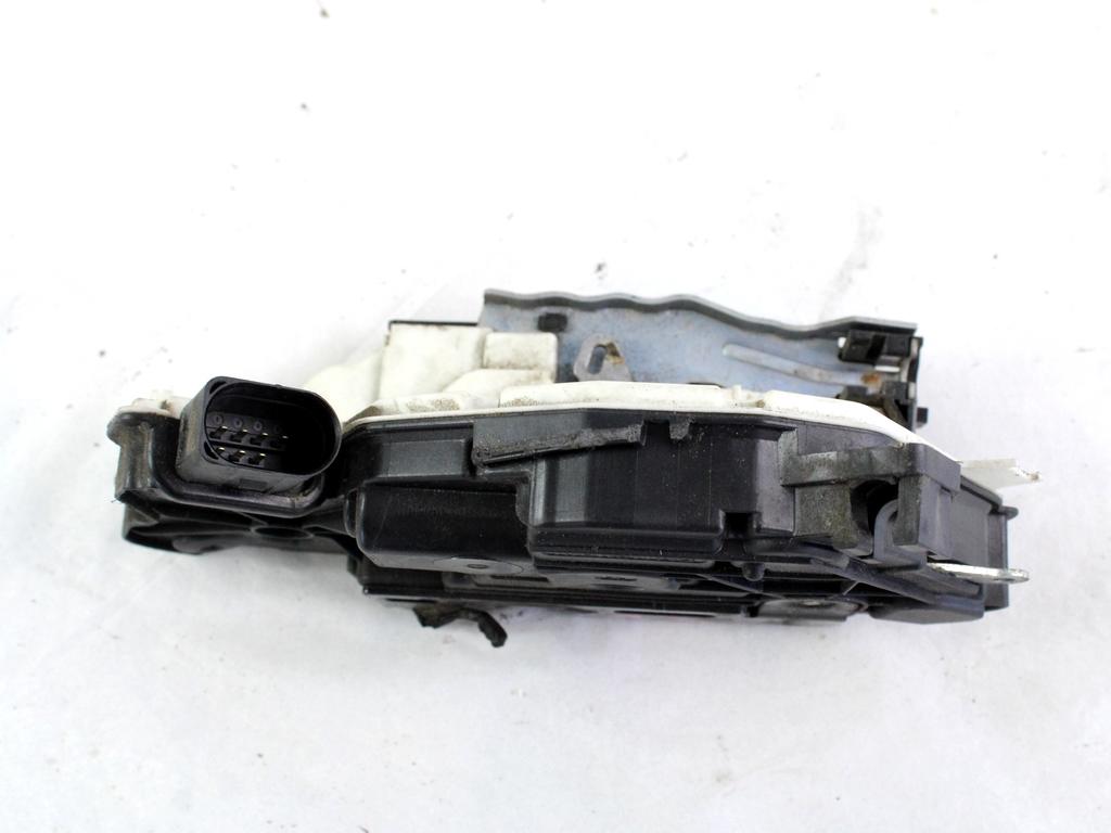 CENTRALNO ZAKLEPANJE PREDNIH LEVIH VRAT OEM N. 5N1837015C ORIGINAL REZERVNI DEL VOLKSWAGEN SCIROCCO 137 138 MK3 (10/2008 - 06-2014)BENZINA LETNIK 2011