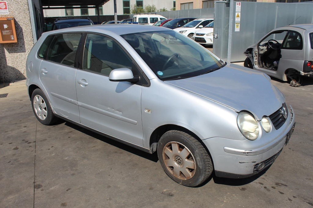 VOLKSWAGEN POLO 1.2 B 47KW 5M 5P (2002) RICAMBI IN MAGAZZINO