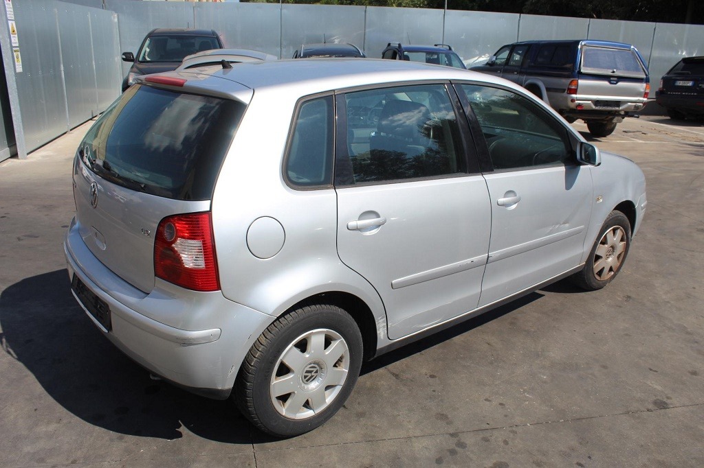 VOLKSWAGEN POLO 1.2 B 47KW 5M 5P (2002) RICAMBI IN MAGAZZINO