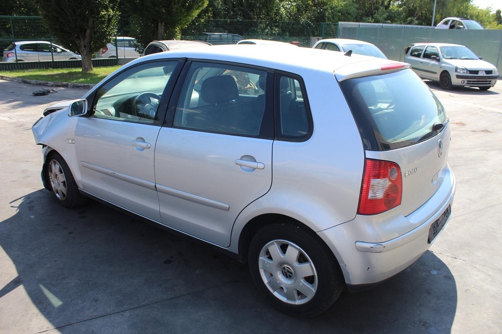 VOLKSWAGEN POLO 1.2 B 47KW 5M 5P (2002) RICAMBI IN MAGAZZINO