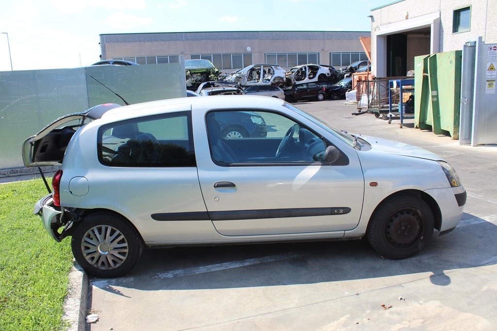 RENAULT CLIO 1.2 B 43KW 5M 3P (2002) RICAMBI IN MAGAZZINO