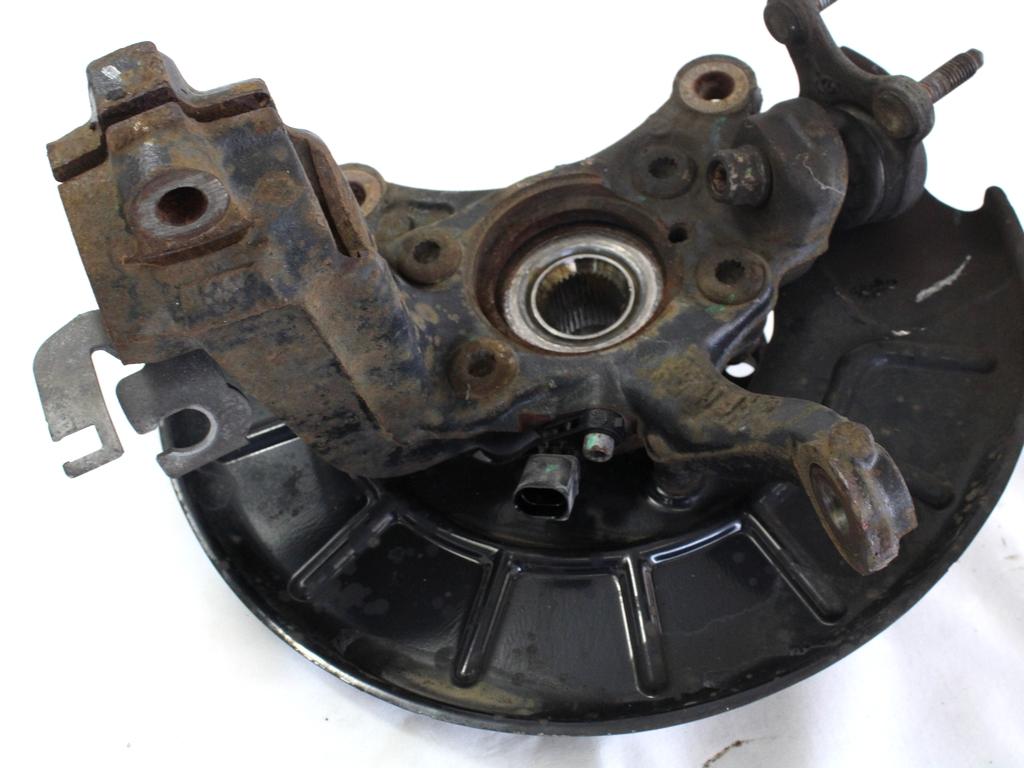 LEVI VRTLJIVI LEZAJ / PESTO KOLESA Z LEZAJEM SPREDAJ OEM N. 1K0407255AA ORIGINAL REZERVNI DEL VOLKSWAGEN SCIROCCO 137 138 MK3 (10/2008 - 06-2014)BENZINA LETNIK 2011