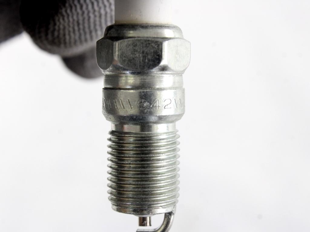 VZIGALNE TULJAVE OEM N. 5962.14 ORIGINAL REZERVNI DEL PEUGEOT 104 (1972 - 1983)BENZINA LETNIK 1972