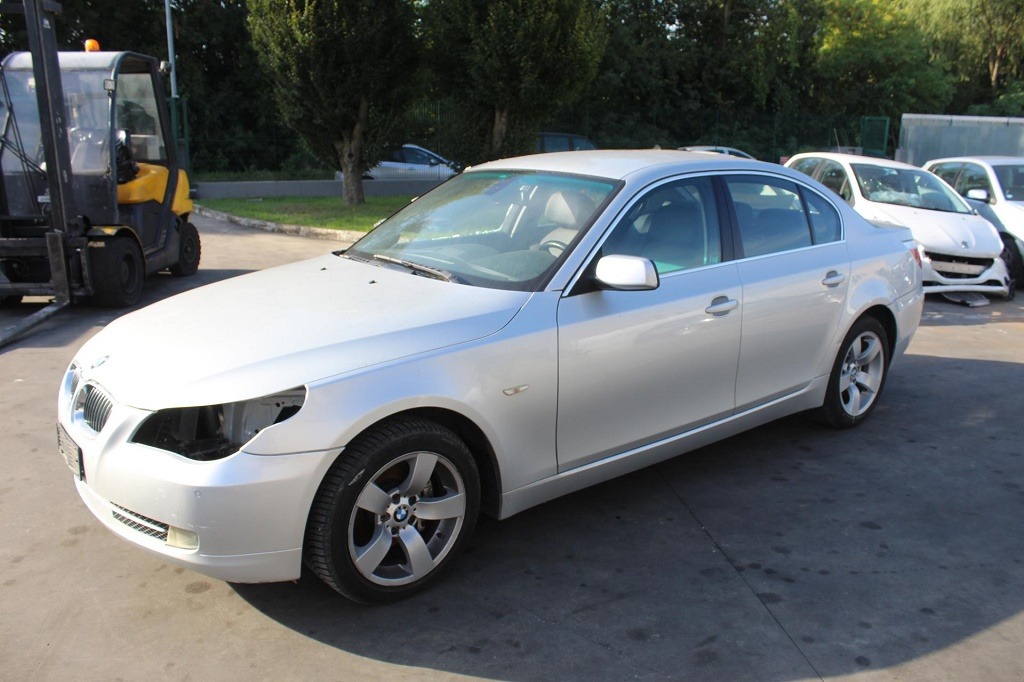 BMW SERIE 5 530D E60 3.0 D 173KW AUT 4P (2008) RICAMBI IN MAGAZZINO