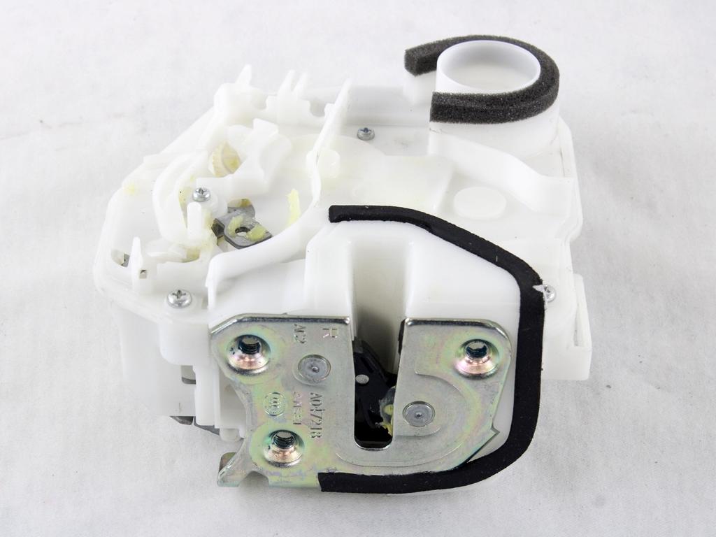 CENTRALNO ZAKLEPANJE ZADNJIH DESNIH VRAT OEM N. MW400235J ORIGINAL REZERVNI DEL MITSUBISHI OUTLANDER (2006 - 2012)DIESEL LETNIK 2009