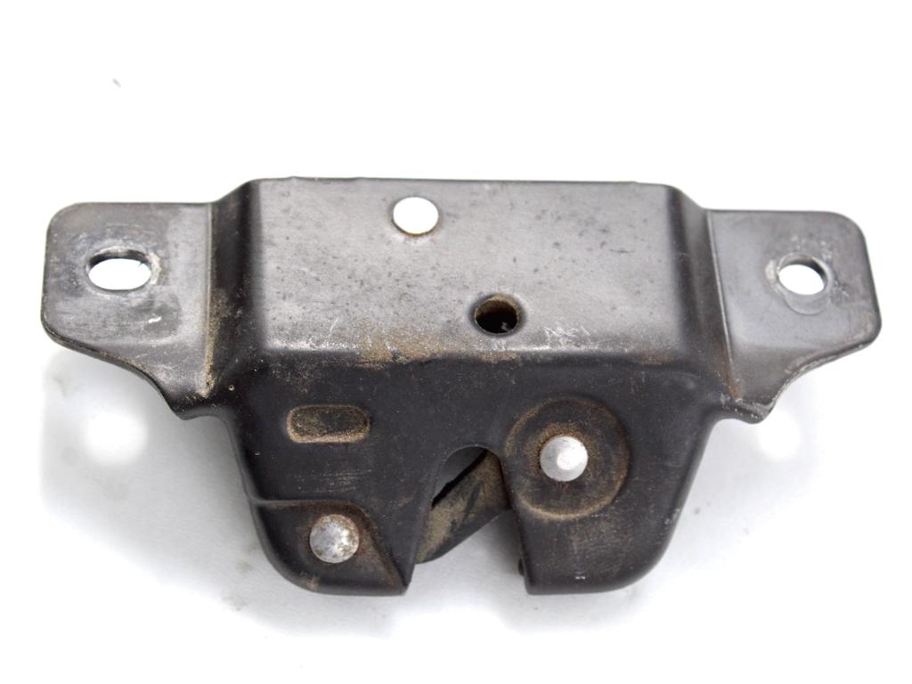 ZAKLEPANJE PRTLJA?NIH VRAT  OEM N. 871951 ORIGINAL REZERVNI DEL PEUGEOT 206 / 206 CC 2A/C 2D 2E/K (1998 - 2003) BENZINA LETNIK 2001