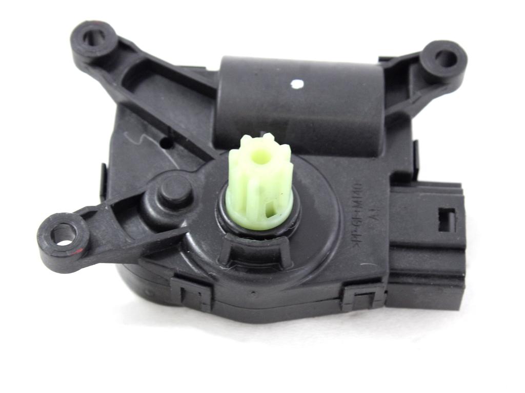 MOTORCEK OGREVANJA OEM N. AV6N-19B634-AA ORIGINAL REZERVNI DEL FORD FOCUS MK3 R 4P/5P/SW (2014 - 2018)DIESEL LETNIK 2018