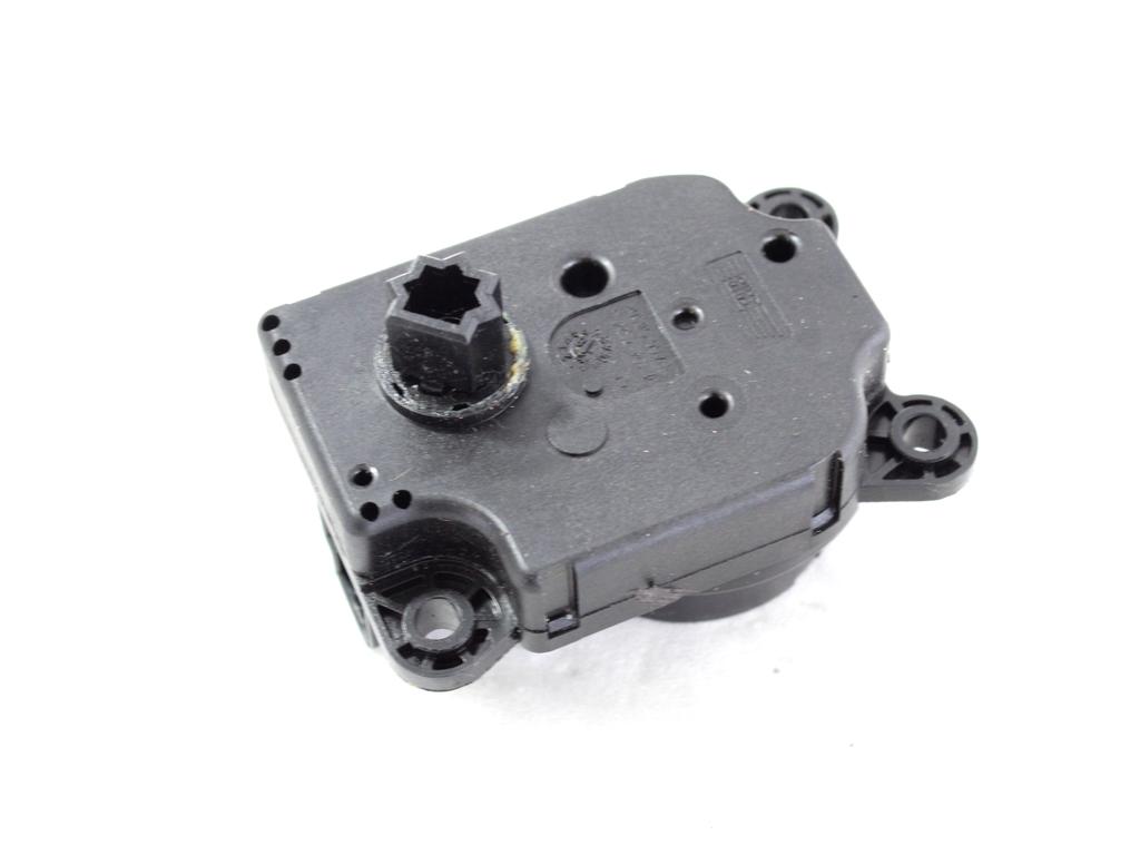 MOTORCEK OGREVANJA OEM N. AV6N-19E616-AA ORIGINAL REZERVNI DEL FORD FOCUS MK3 R 4P/5P/SW (2014 - 2018)DIESEL LETNIK 2018