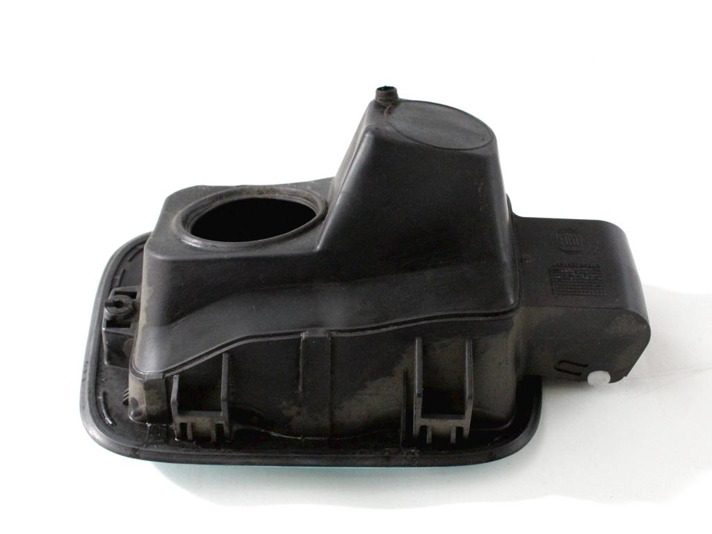 ZAKLEP LOPUTE GORIVA OEM N. 51845959 ORIGINAL REZERVNI DEL FIAT PANDA 319 (DAL 2011) BENZINA LETNIK 2015