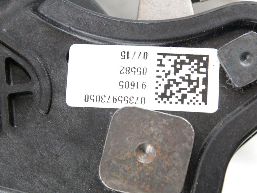 OEM N. 735597305 ORIGINAL REZERVNI DEL FIAT PANDA 319 (DAL 2011) BENZINA LETNIK 2015