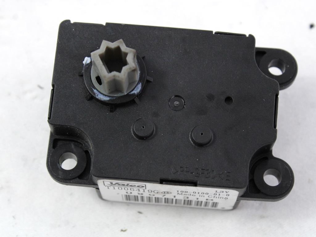 MOTORCEK OGREVANJA OEM N. T1006419G ORIGINAL REZERVNI DEL CITROEN C3 PICASSO MK1R (2012 - 2017) DIESEL LETNIK 2013