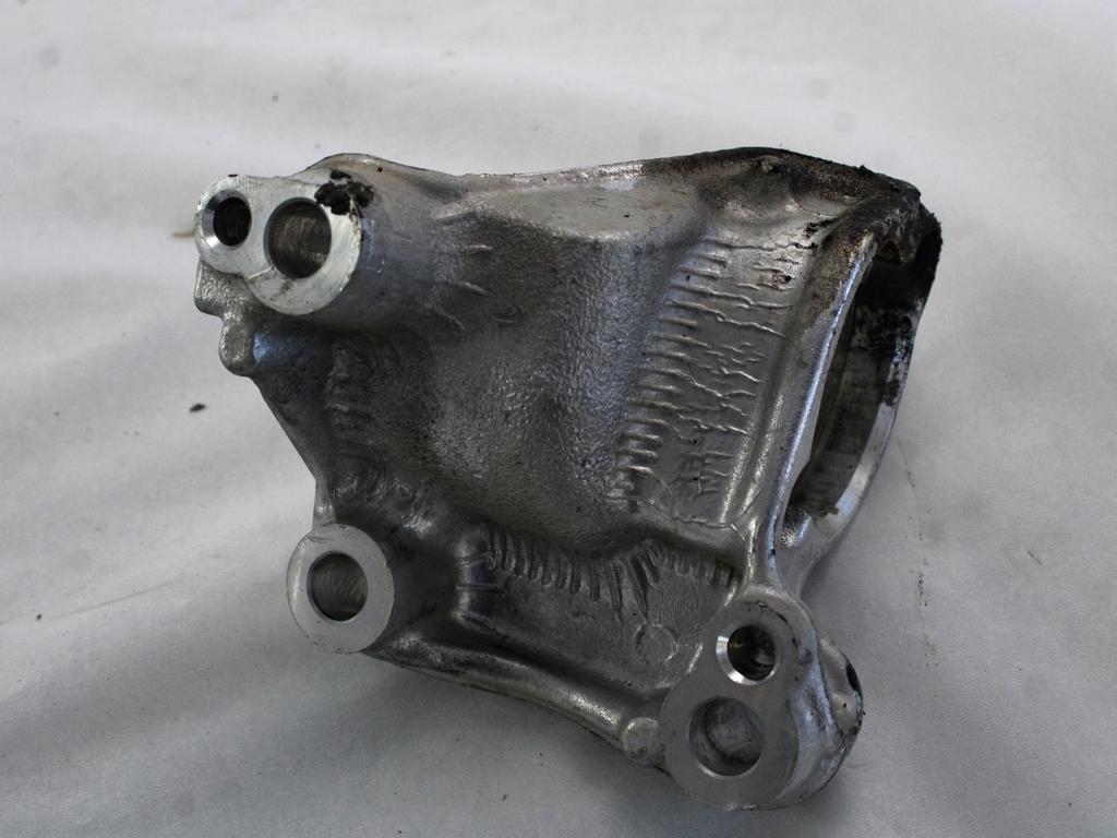 NOSILCI MOTORJA/DRUGO OEM N. 9681276880 ORIGINAL REZERVNI DEL CITROEN C3 PICASSO MK1R (2012 - 2017) DIESEL LETNIK 2013